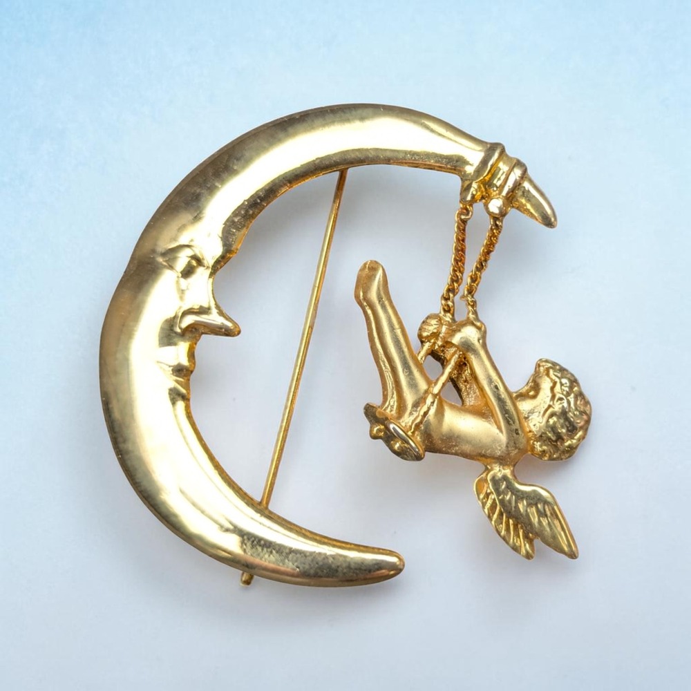 Vintage Danecraft Angel Cherub Swinging on the Moon Gold Tone Brooch Jewelry Pin